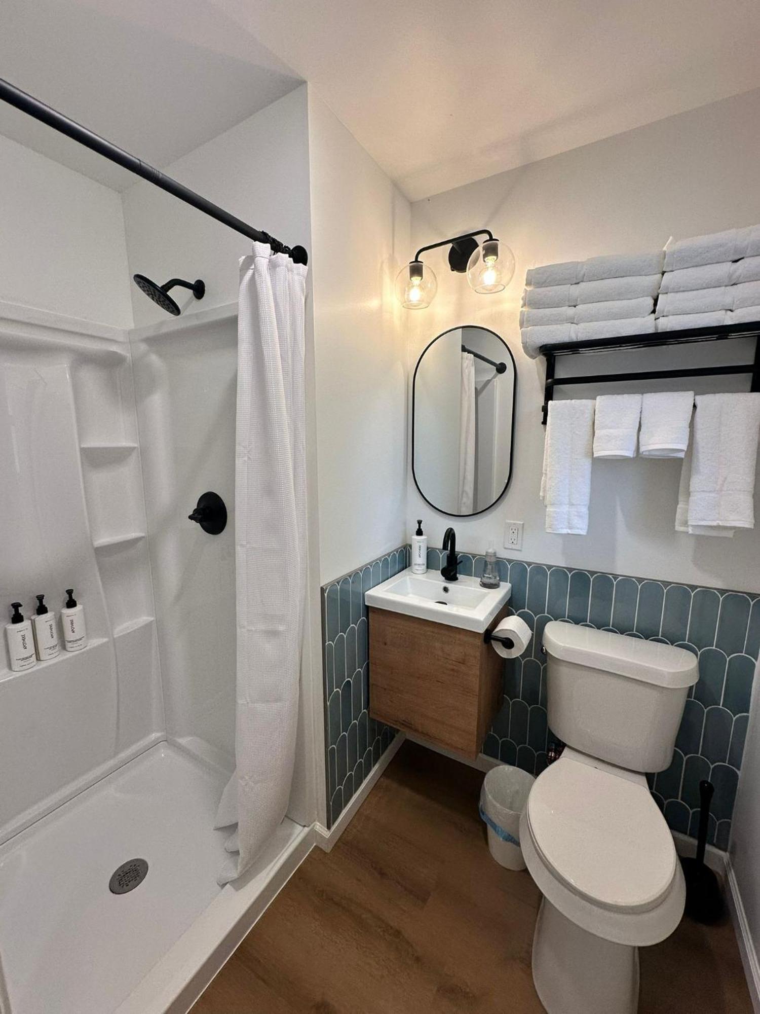 Sun & Sand Resort Port Austin Bagian luar foto